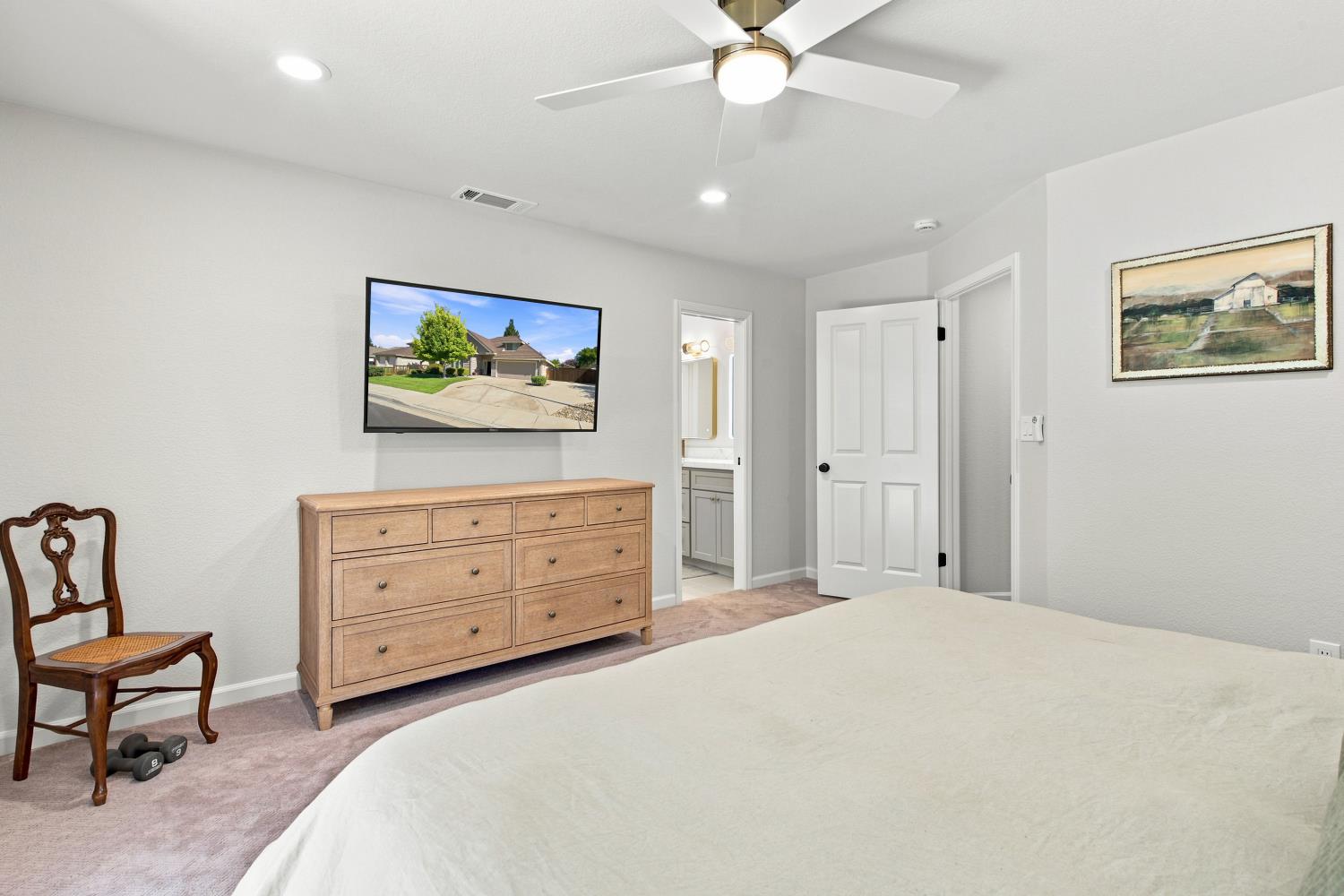 887 E Milgeo Ave, Ripon, CA 95366