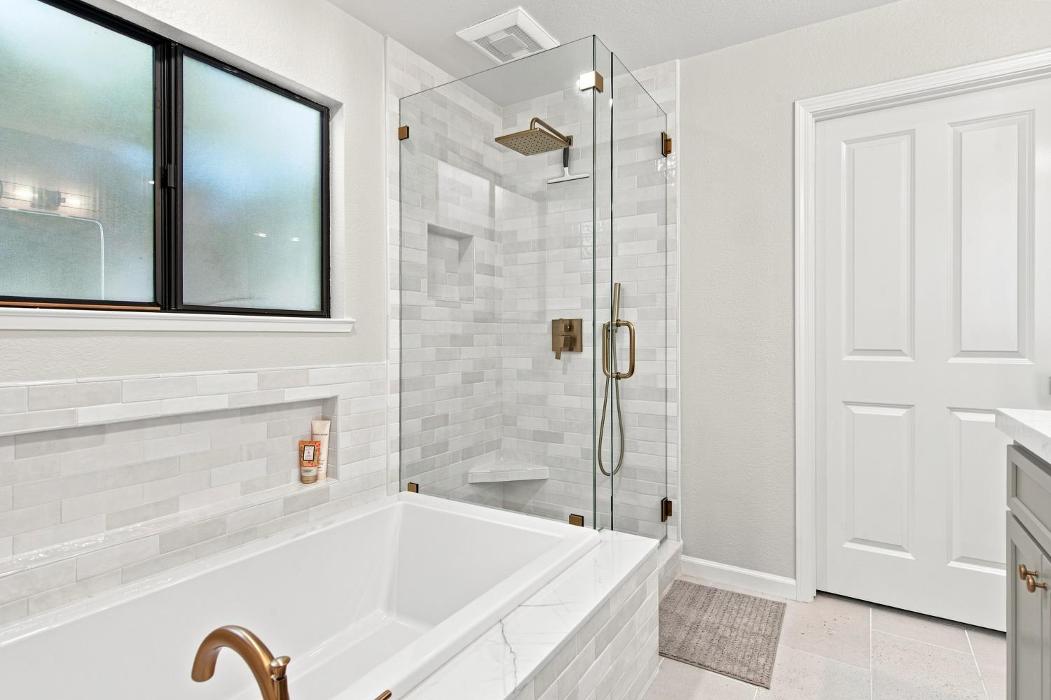 887 E Milgeo Ave, Ripon, CA 95366