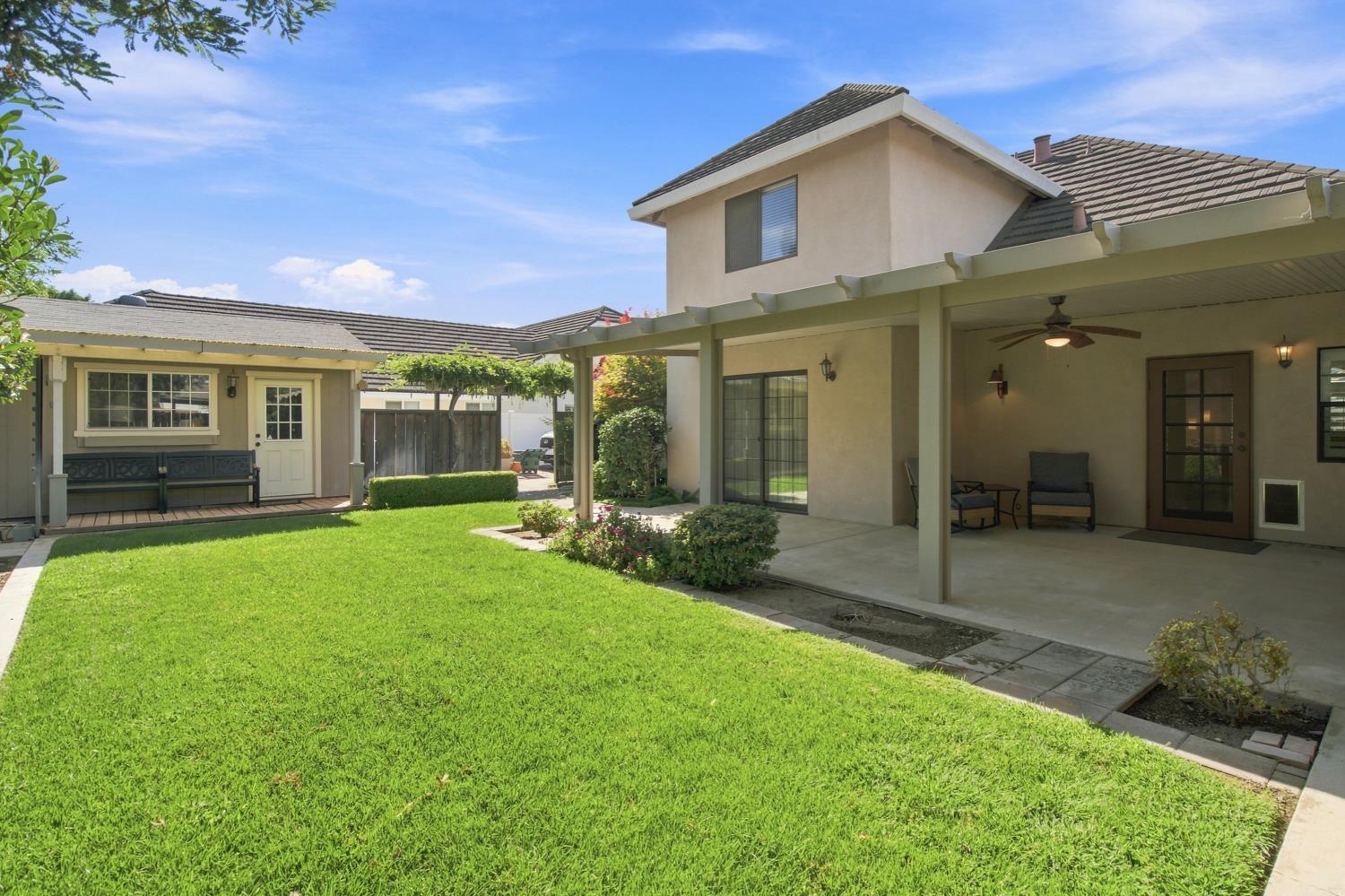 887 E Milgeo Ave, Ripon, CA 95366