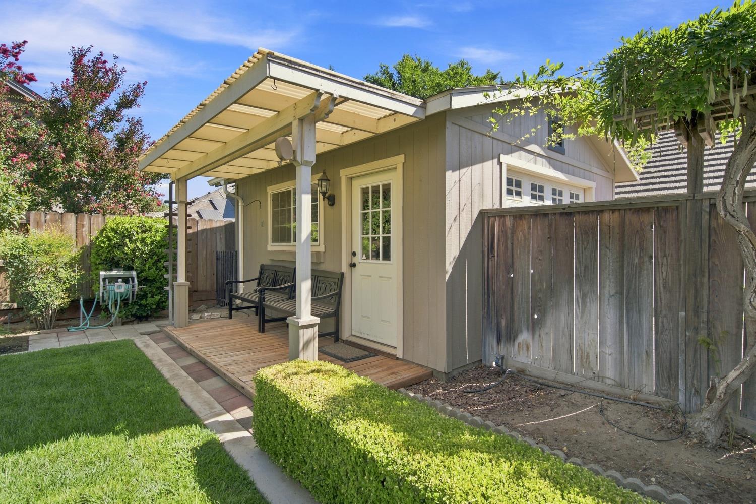 887 E Milgeo Ave, Ripon, CA 95366
