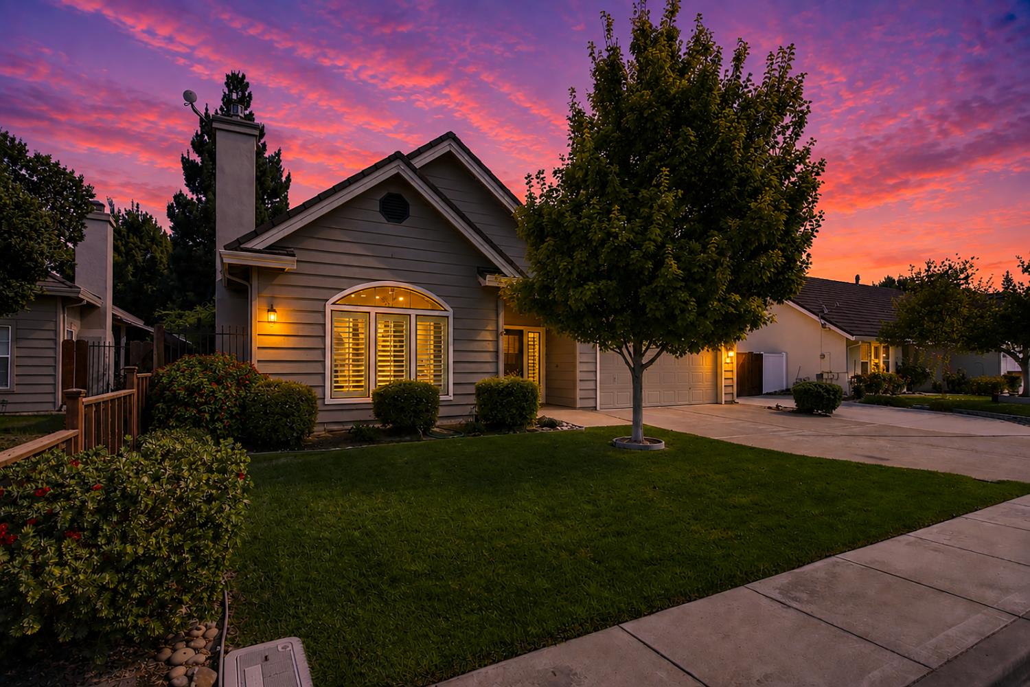 887 E Milgeo Ave, Ripon, CA 95366