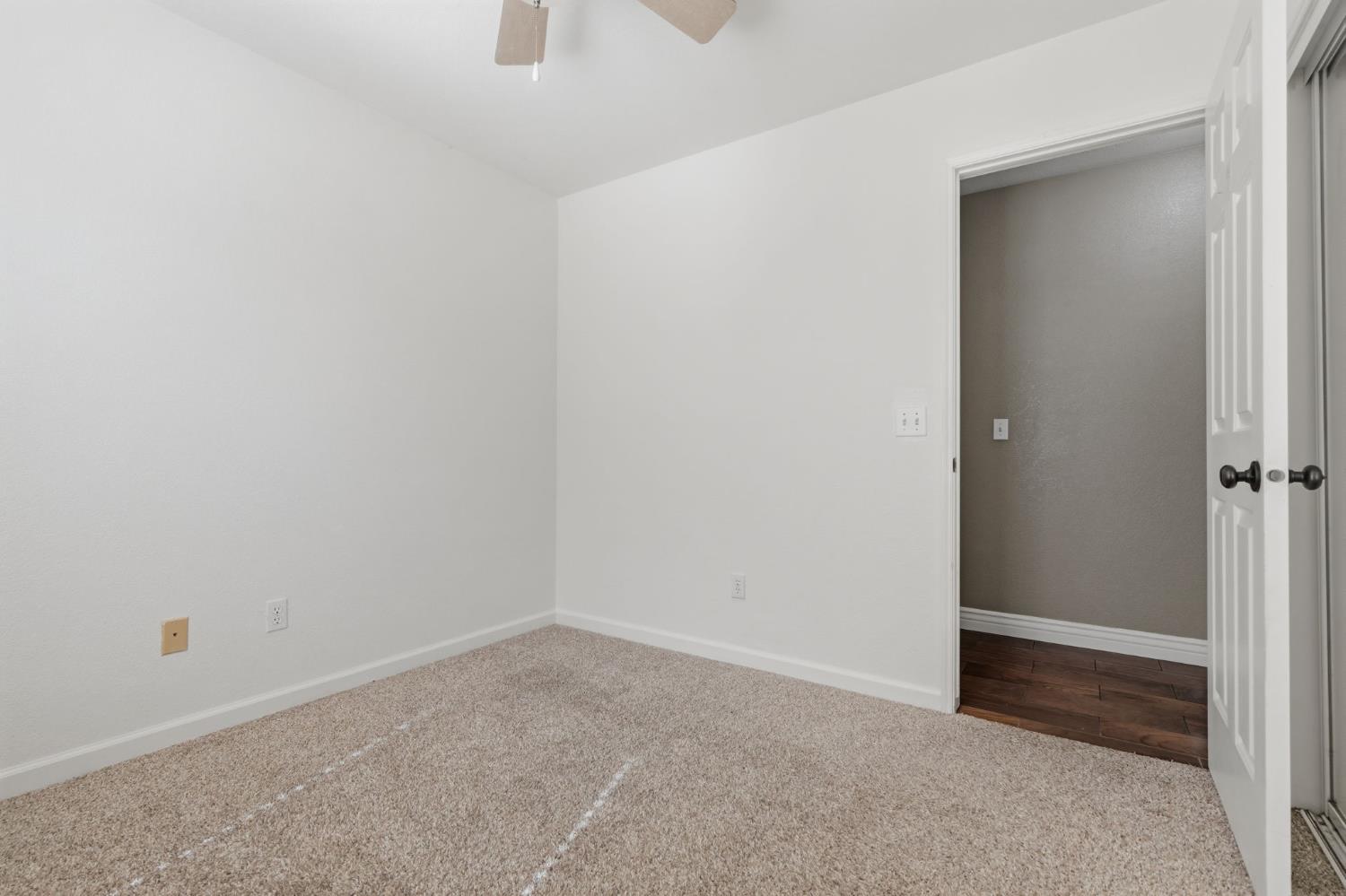3031 W Loyola Ct, Visalia, CA 93277