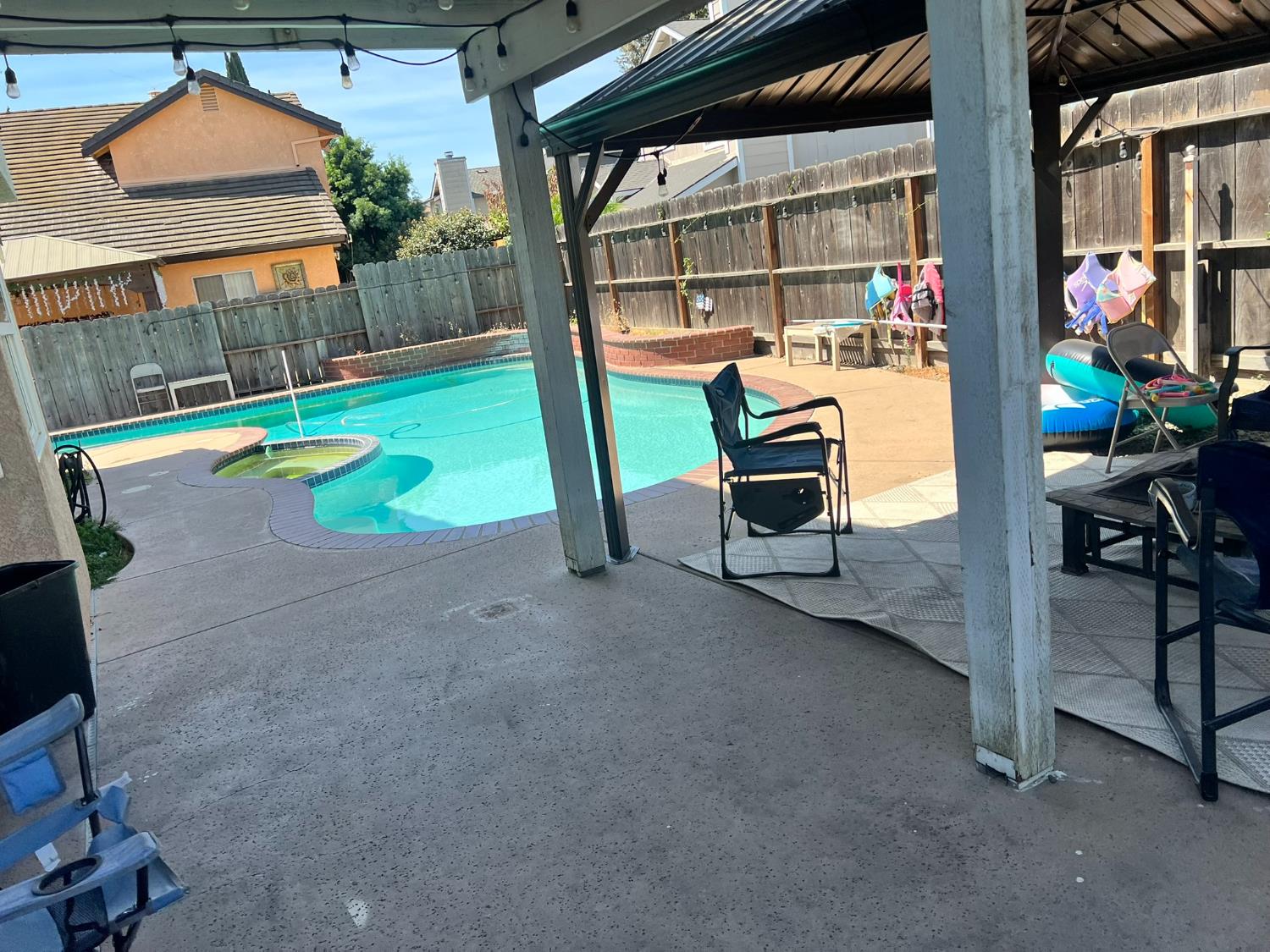 737 Redfield Ave, Modesto, CA 95357