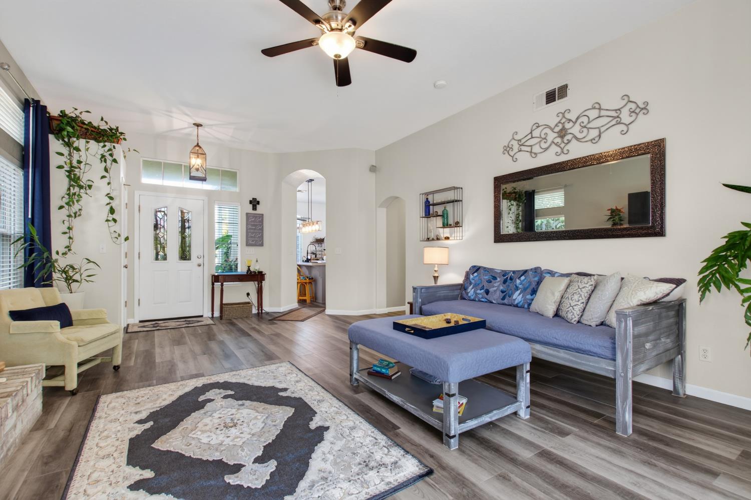 1946 Giuliano Way, Manteca, CA 95336