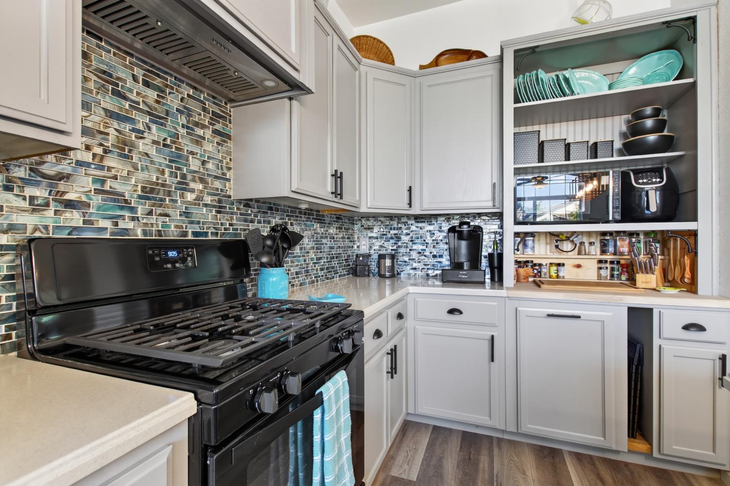 1946 Giuliano Way, Manteca, CA 95336