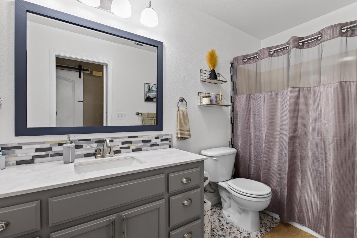 1946 Giuliano Way, Manteca, CA 95336