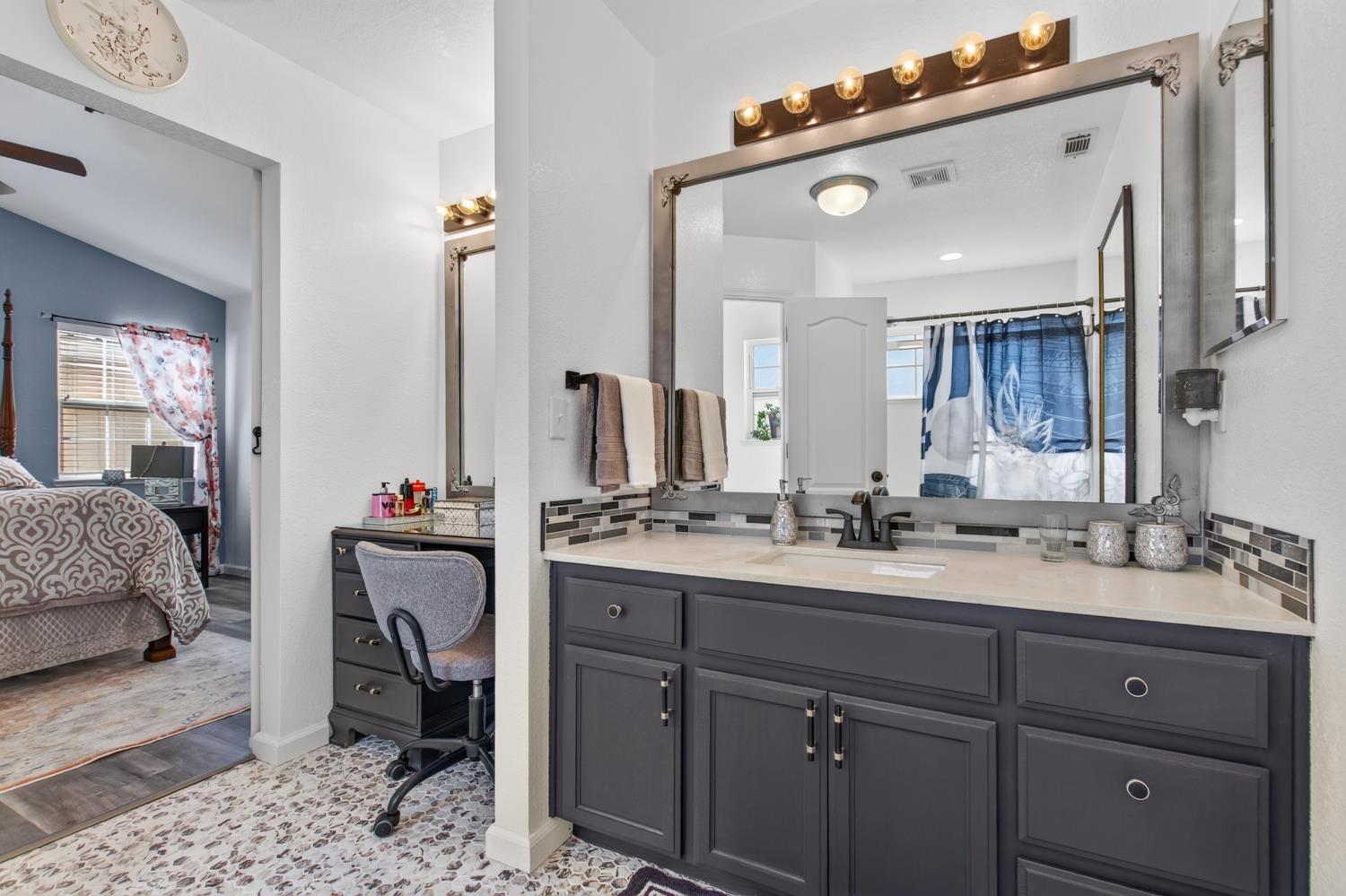 1946 Giuliano Way, Manteca, CA 95336