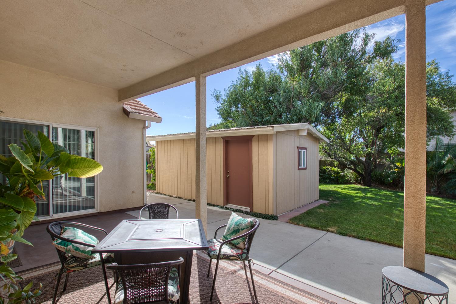 1946 Giuliano Way, Manteca, CA 95336
