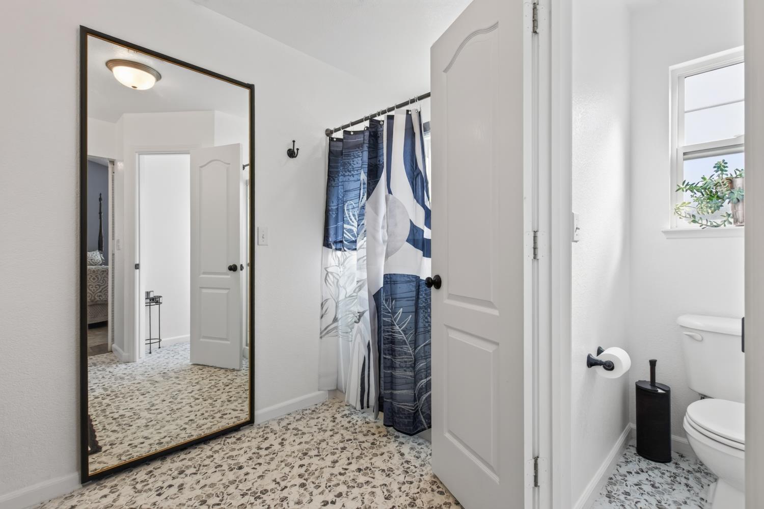 1946 Giuliano Way, Manteca, CA 95336
