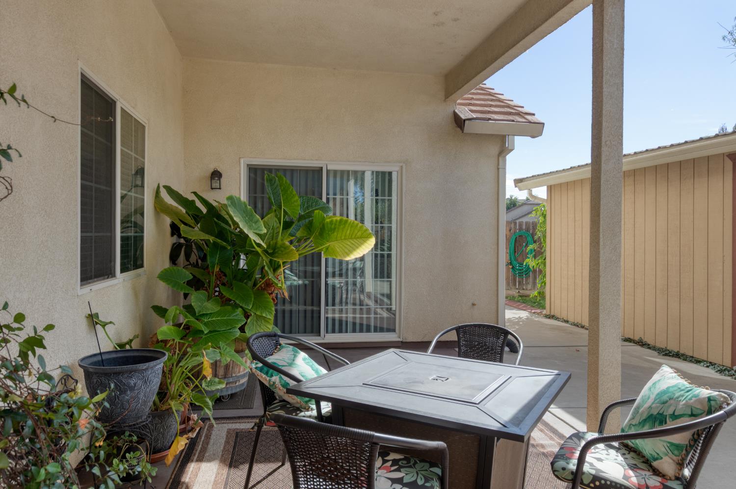 1946 Giuliano Way, Manteca, CA 95336