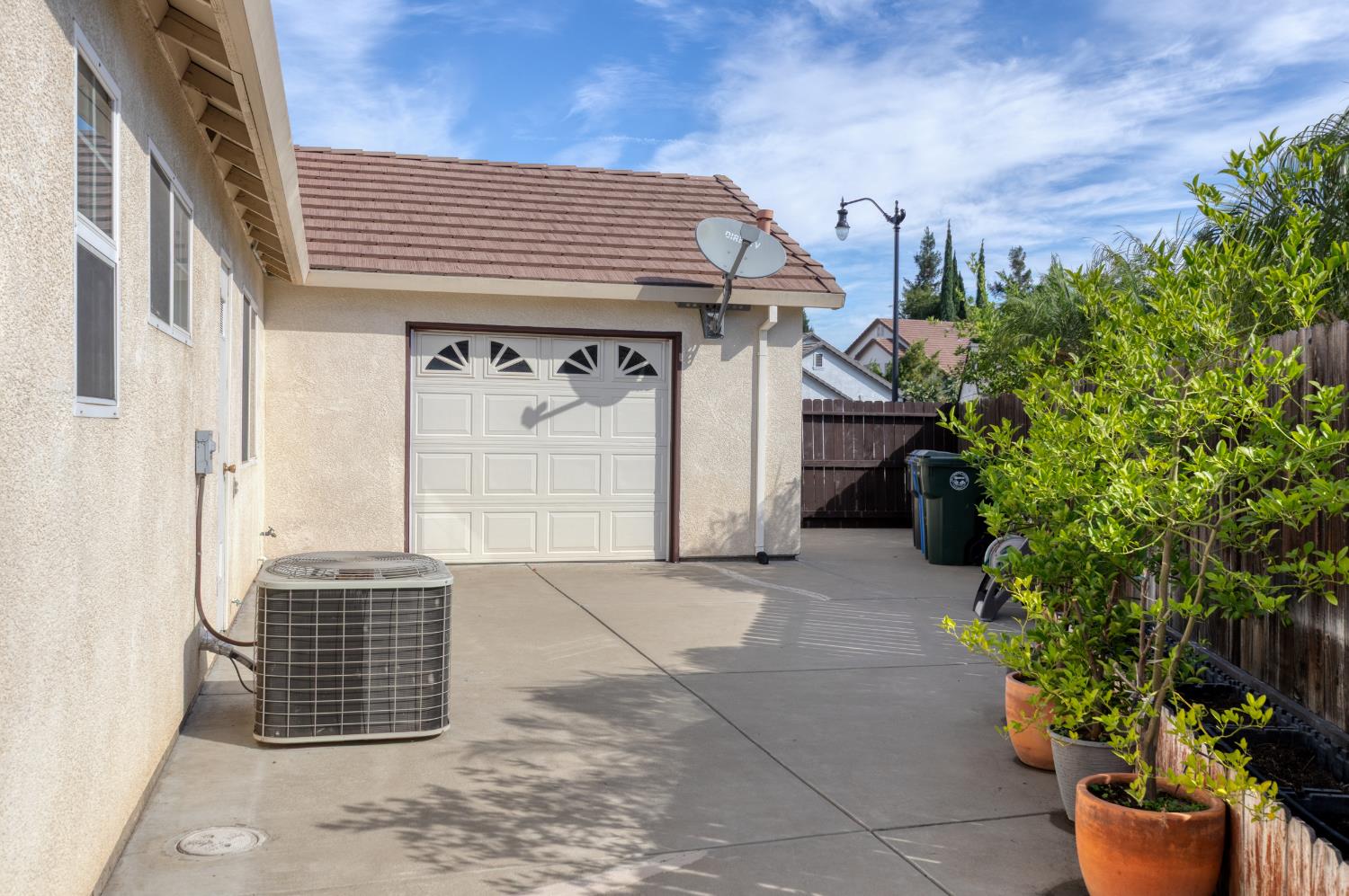 1946 Giuliano Way, Manteca, CA 95336