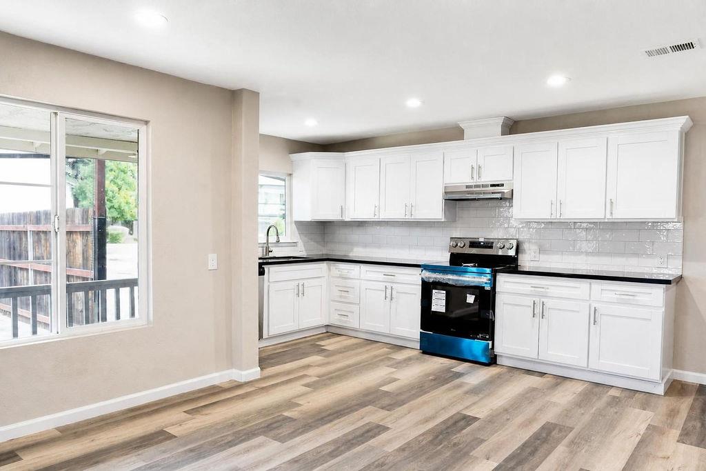 942 W Childs Ave, Merced, CA 95341