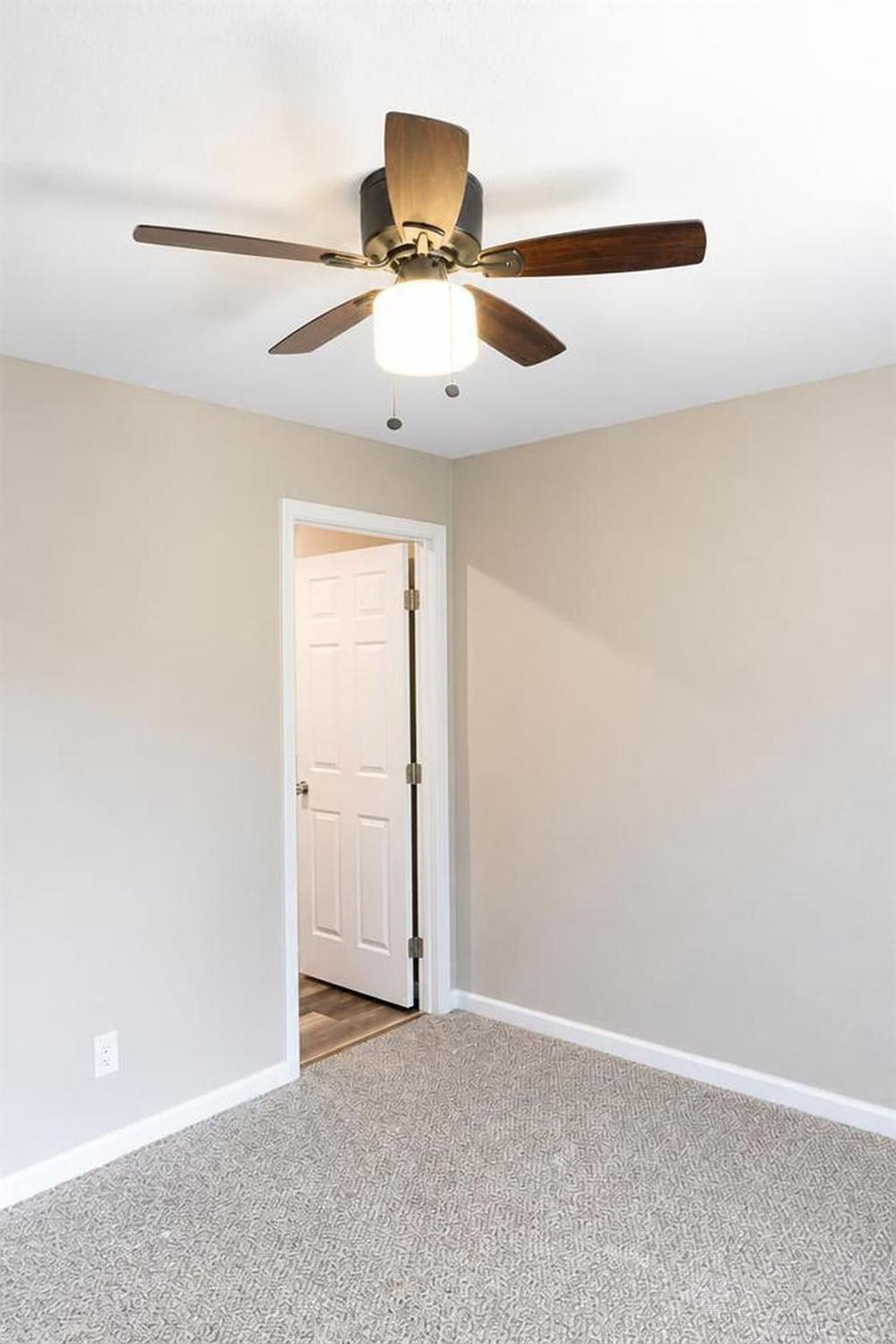 942 W Childs Ave, Merced, CA 95341