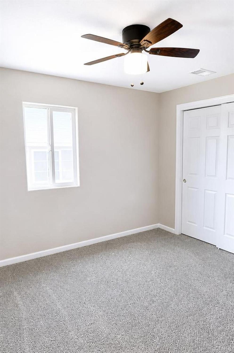 942 W Childs Ave, Merced, CA 95341