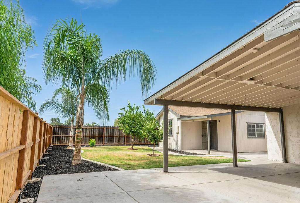 942 W Childs Ave, Merced, CA 95341