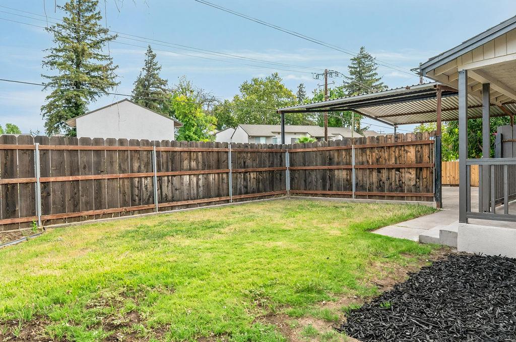 942 W Childs Ave, Merced, CA 95341