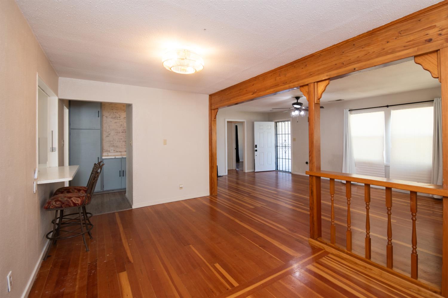 1107 Magnolia St, Oakdale, CA 95361