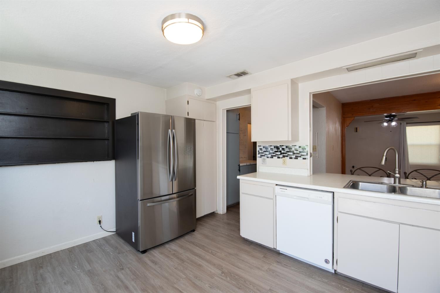 1107 Magnolia St, Oakdale, CA 95361