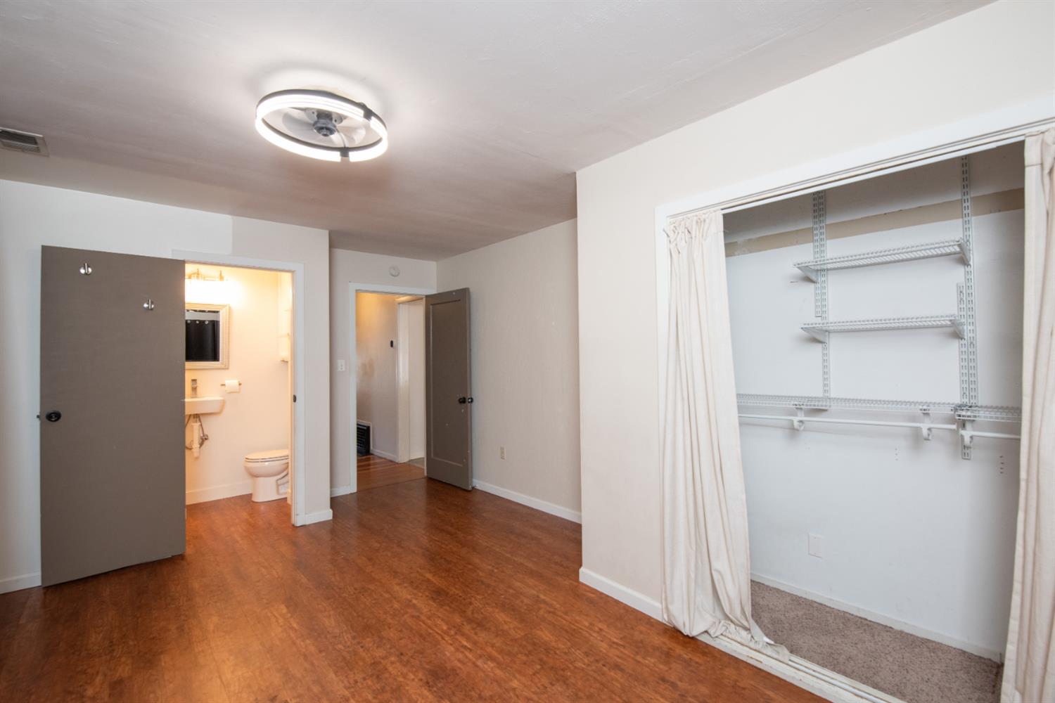 1107 Magnolia St, Oakdale, CA 95361