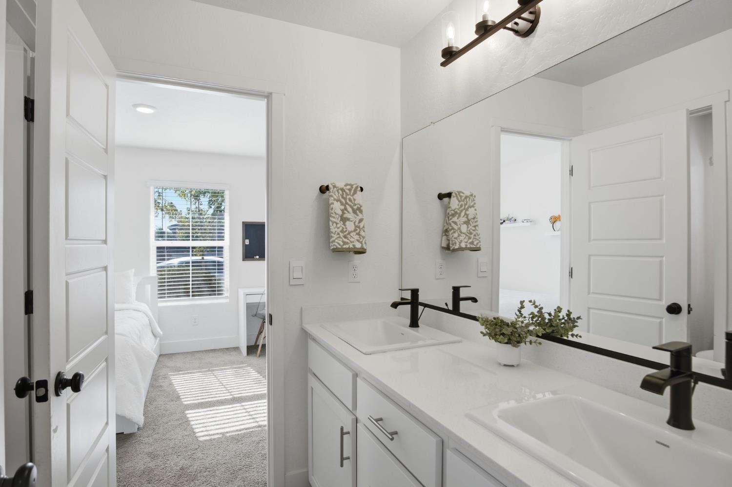 2010 Palazzo Ct, Los Banos, CA 93635