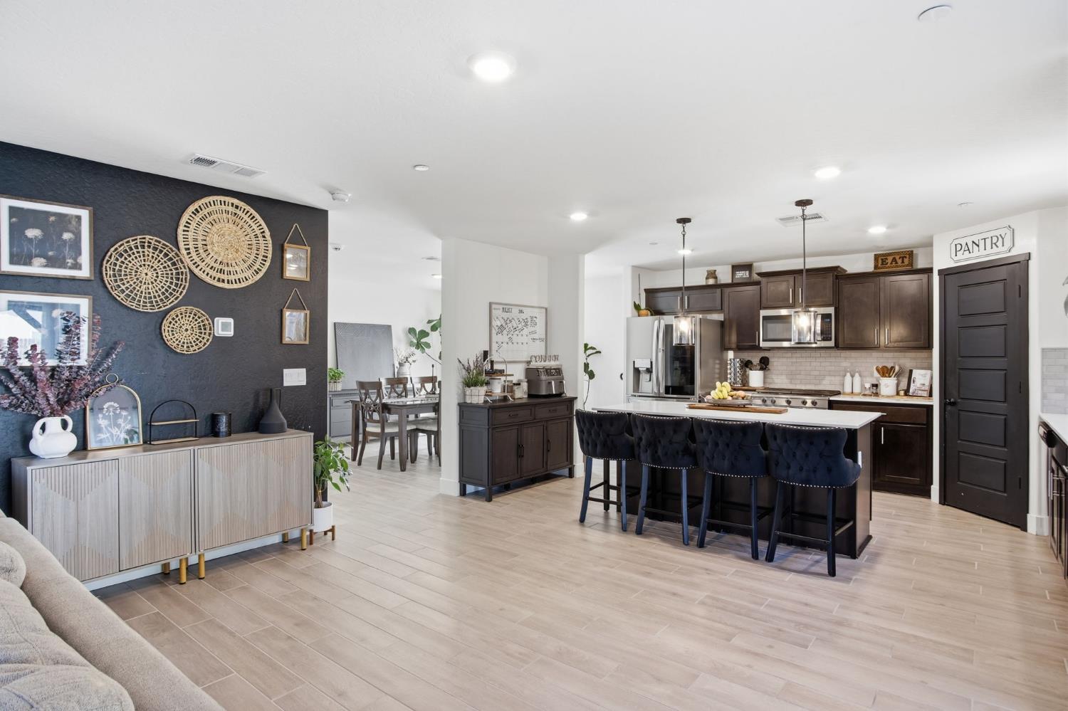 510 Sansoni St, Los Banos, CA 93635