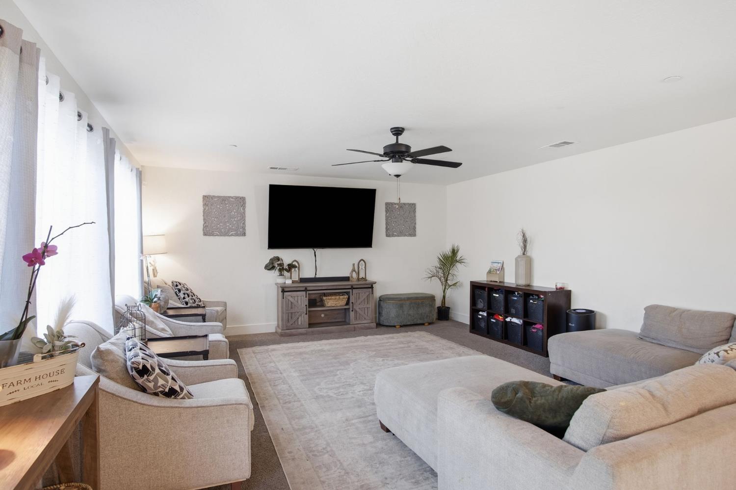 510 Sansoni St, Los Banos, CA 93635