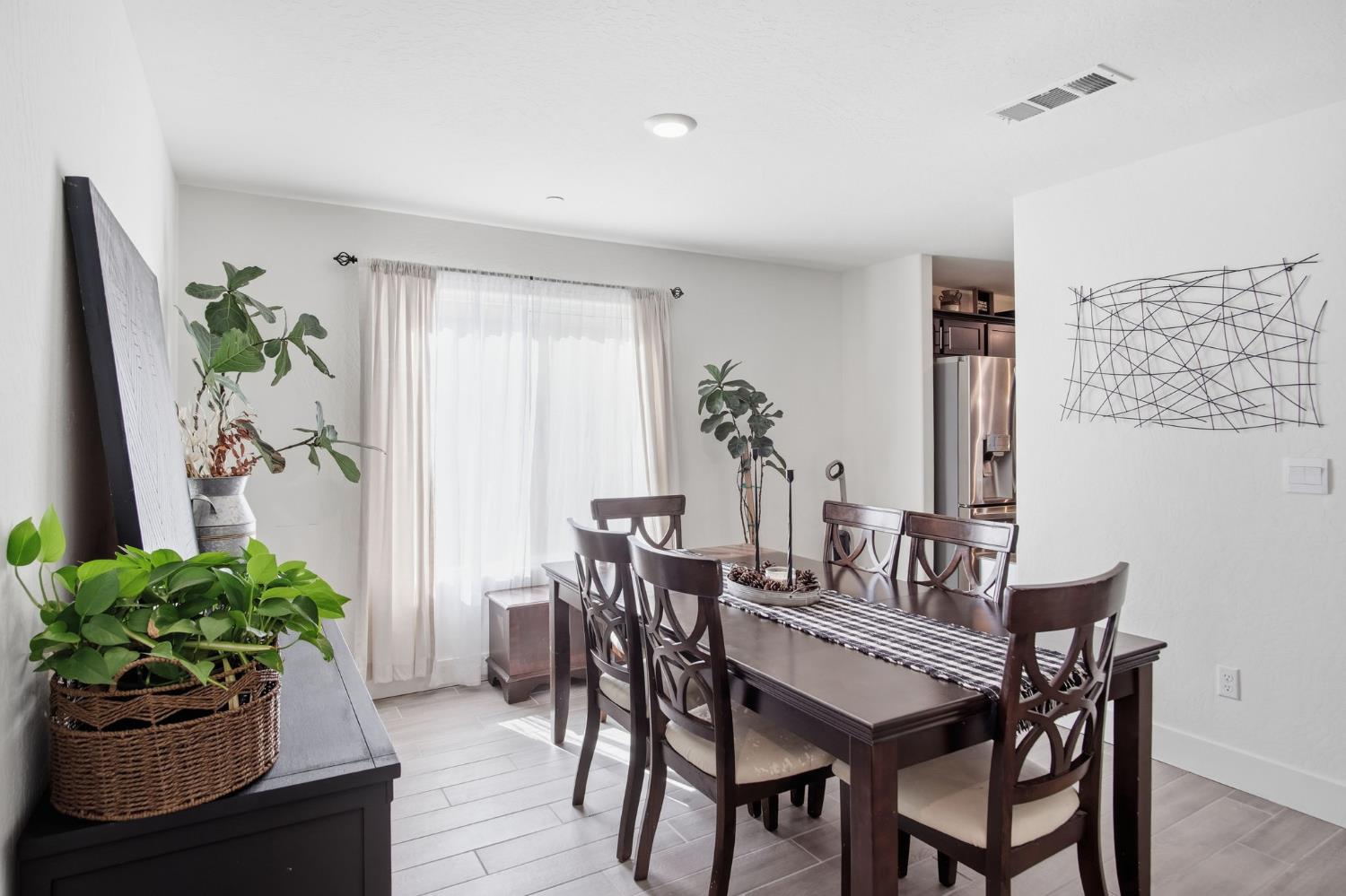 510 Sansoni St, Los Banos, CA 93635