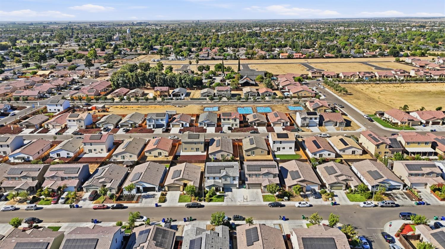 510 Sansoni St, Los Banos, CA 93635