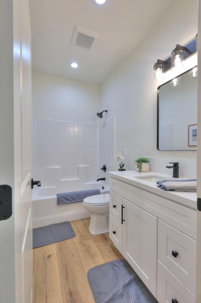 5405 10th St, Keyes, CA 95328