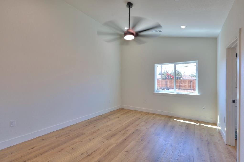 5405 10th St, Keyes, CA 95328