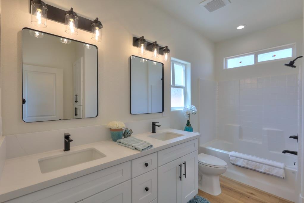 5405 10th St, Keyes, CA 95328