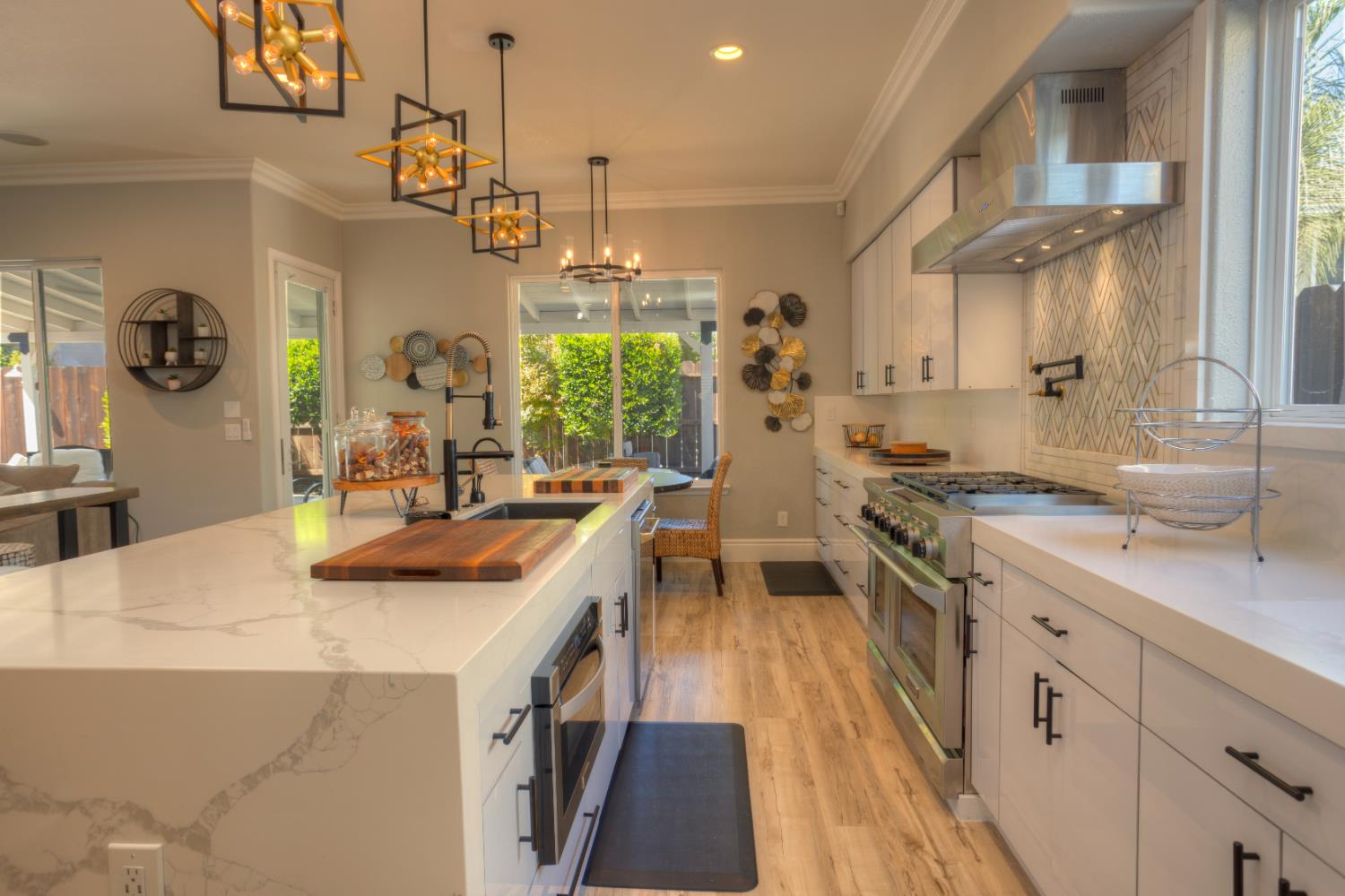 658 Alamo, Oakdale, CA 95361