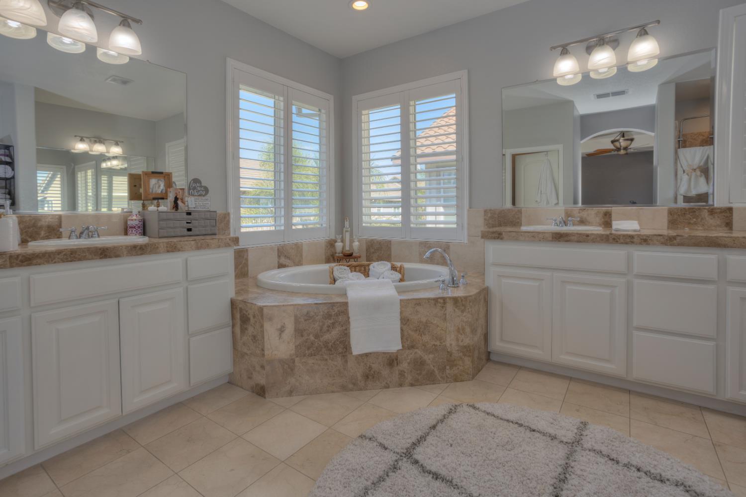 658 Alamo, Oakdale, CA 95361