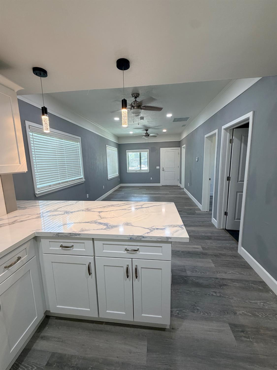 2427 E Tyler, Fresno, CA 93701