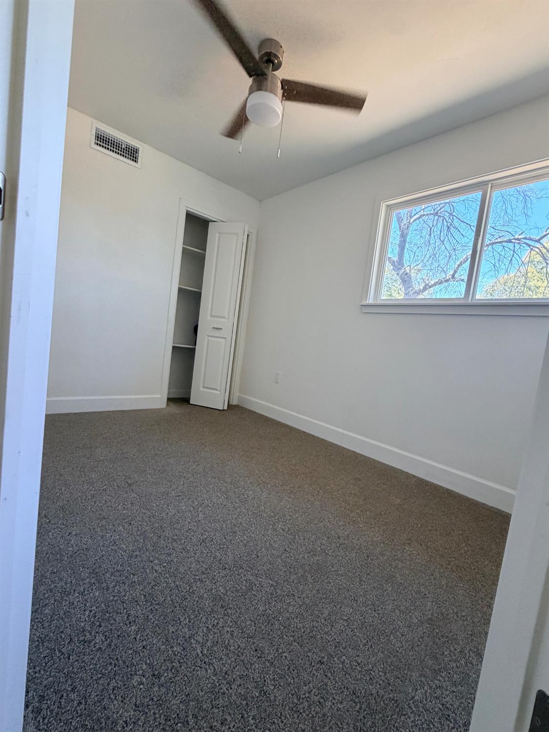 2427 E Tyler, Fresno, CA 93701
