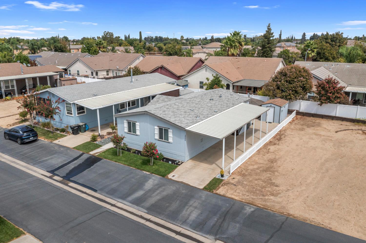 1526 Queen Way, Livingston, CA 95334