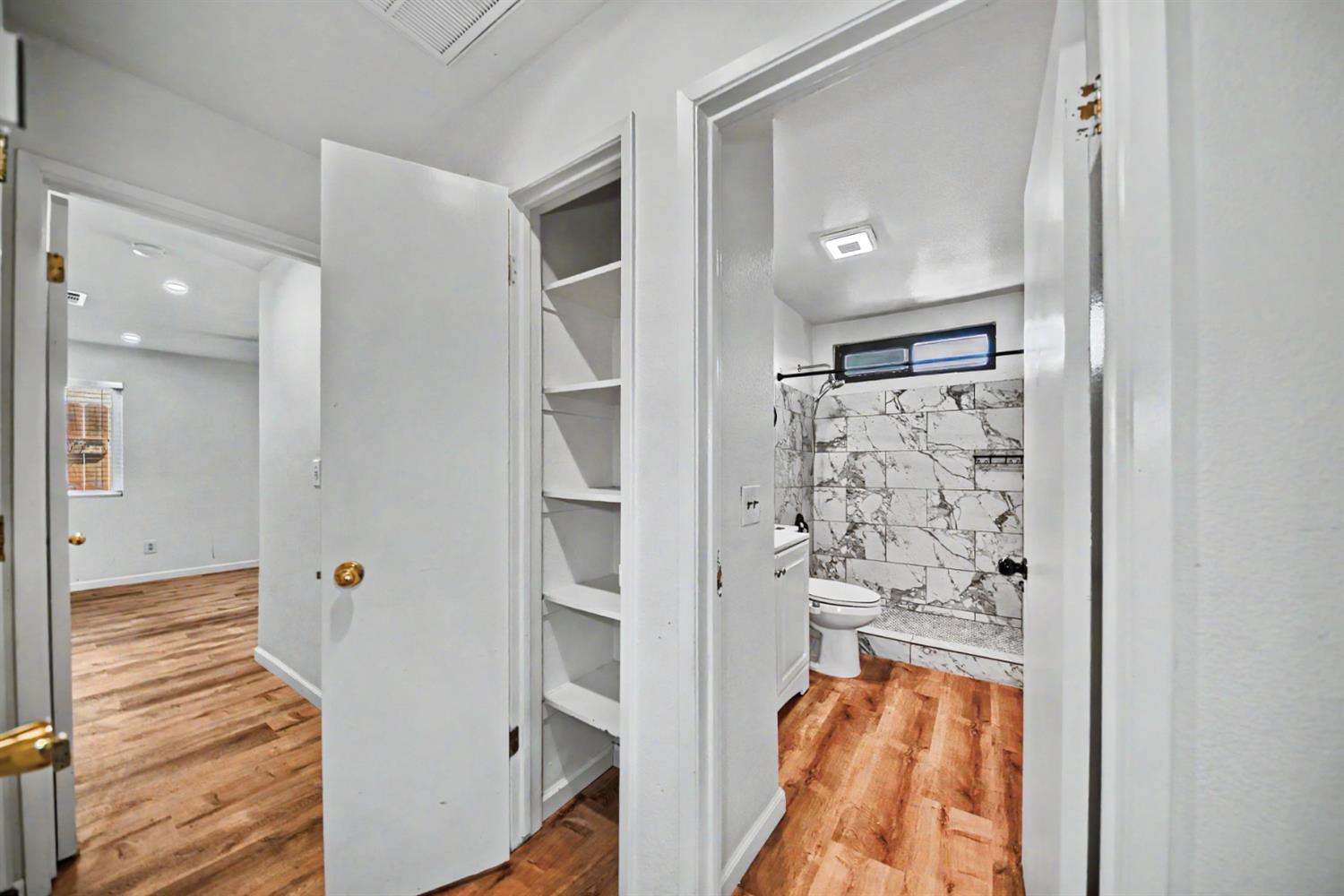 9572 Stonewall Ct, Delhi, CA 95315