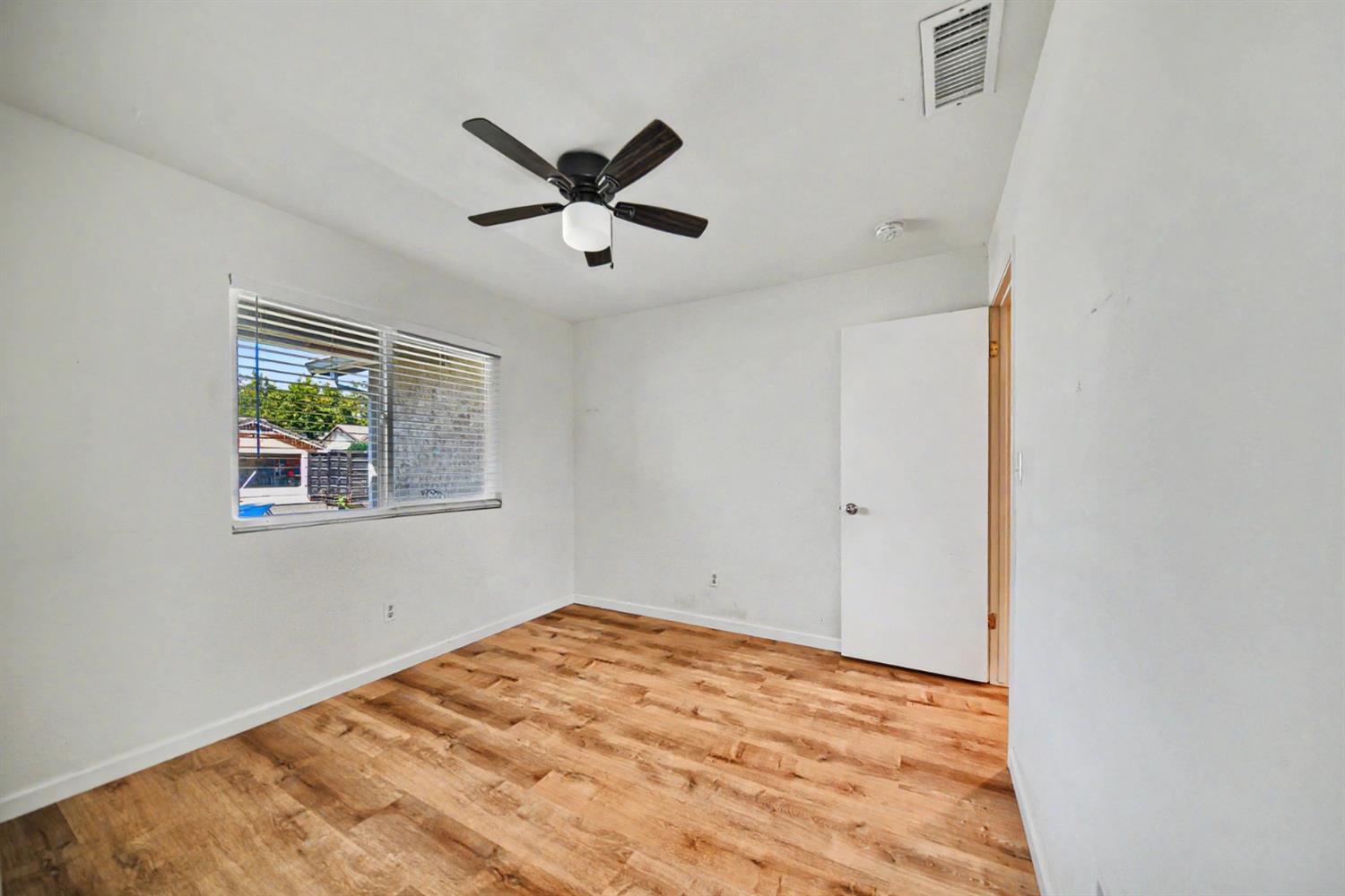9572 Stonewall Ct, Delhi, CA 95315
