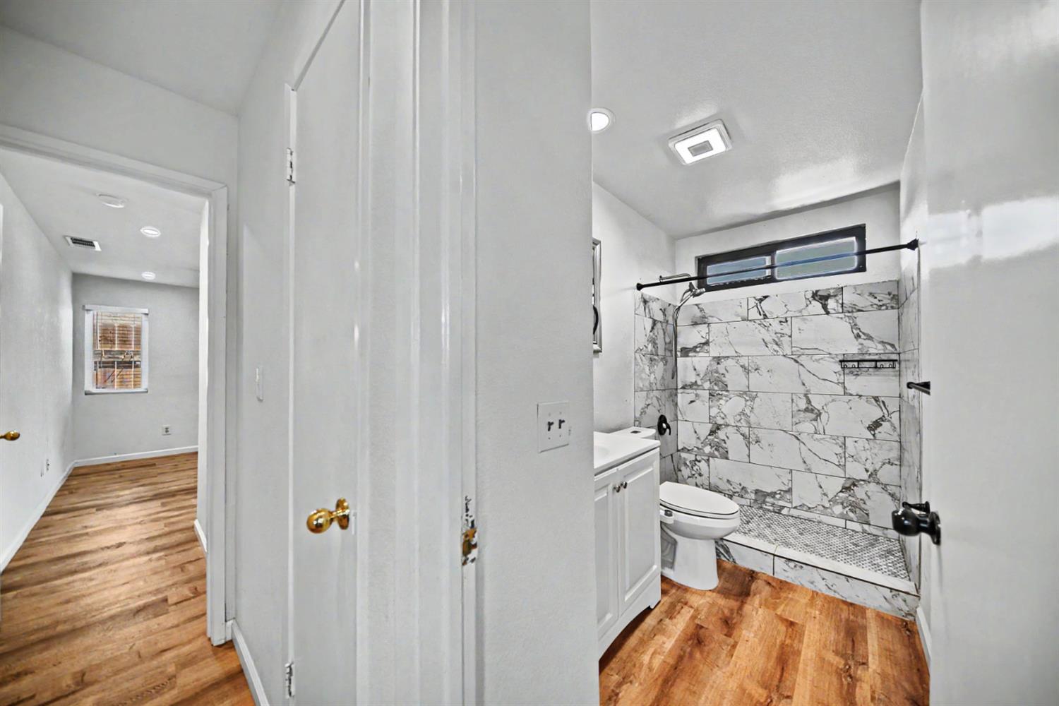 9572 Stonewall Ct, Delhi, CA 95315