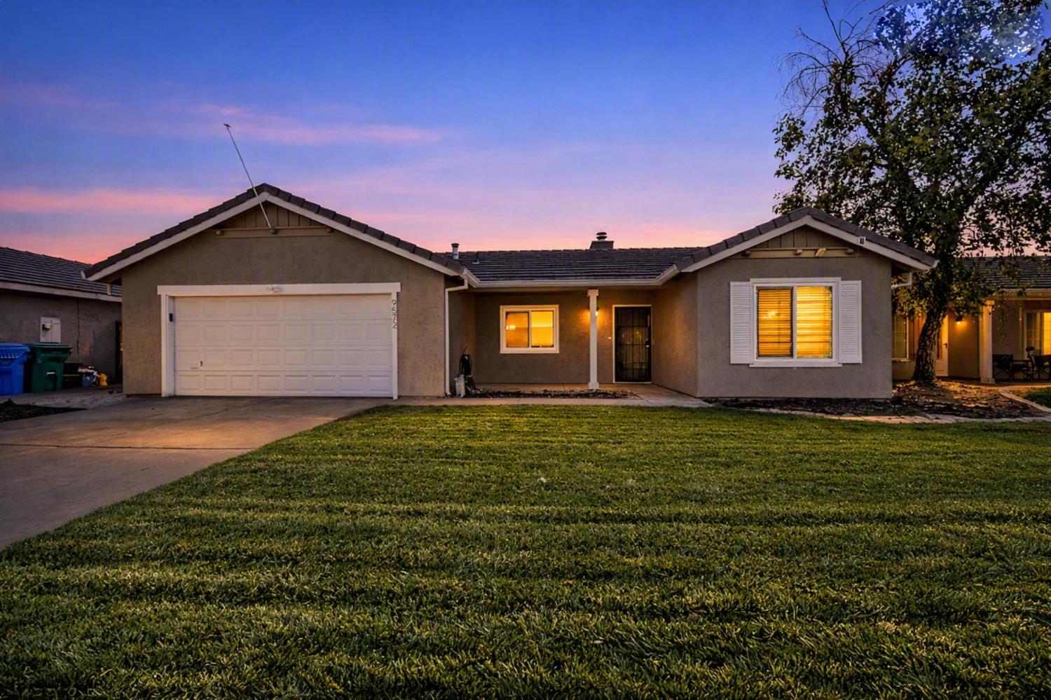 9572 Stonewall Ct, Delhi, CA 95315