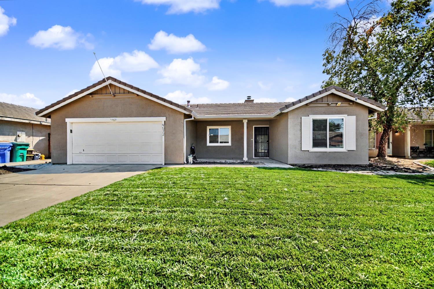 9572 Stonewall Ct, Delhi, CA 95315