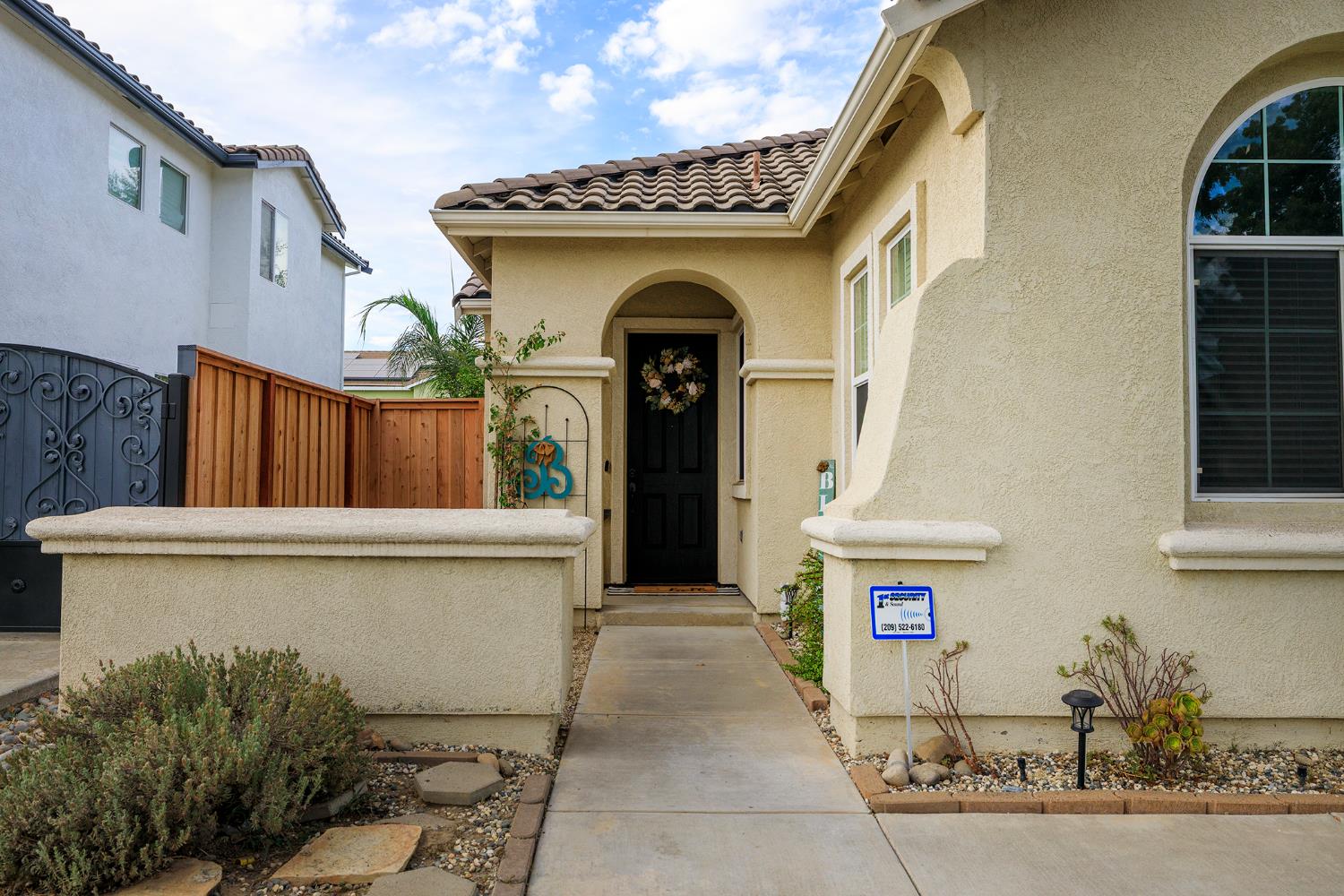 3711 Pomegranate Ave, Ceres, CA 95307