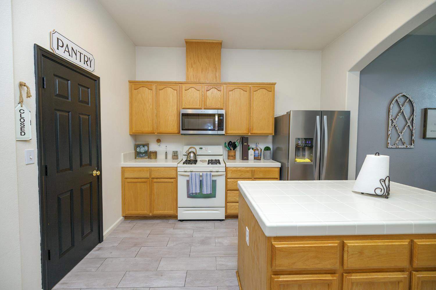 3711 Pomegranate Ave, Ceres, CA 95307
