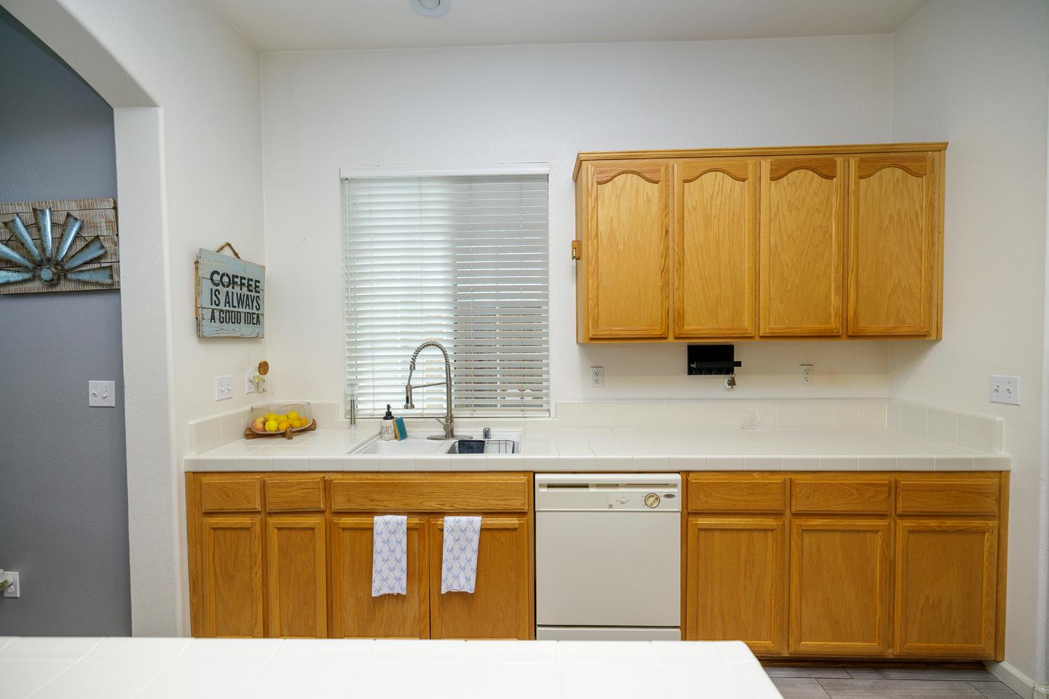 3711 Pomegranate Ave, Ceres, CA 95307