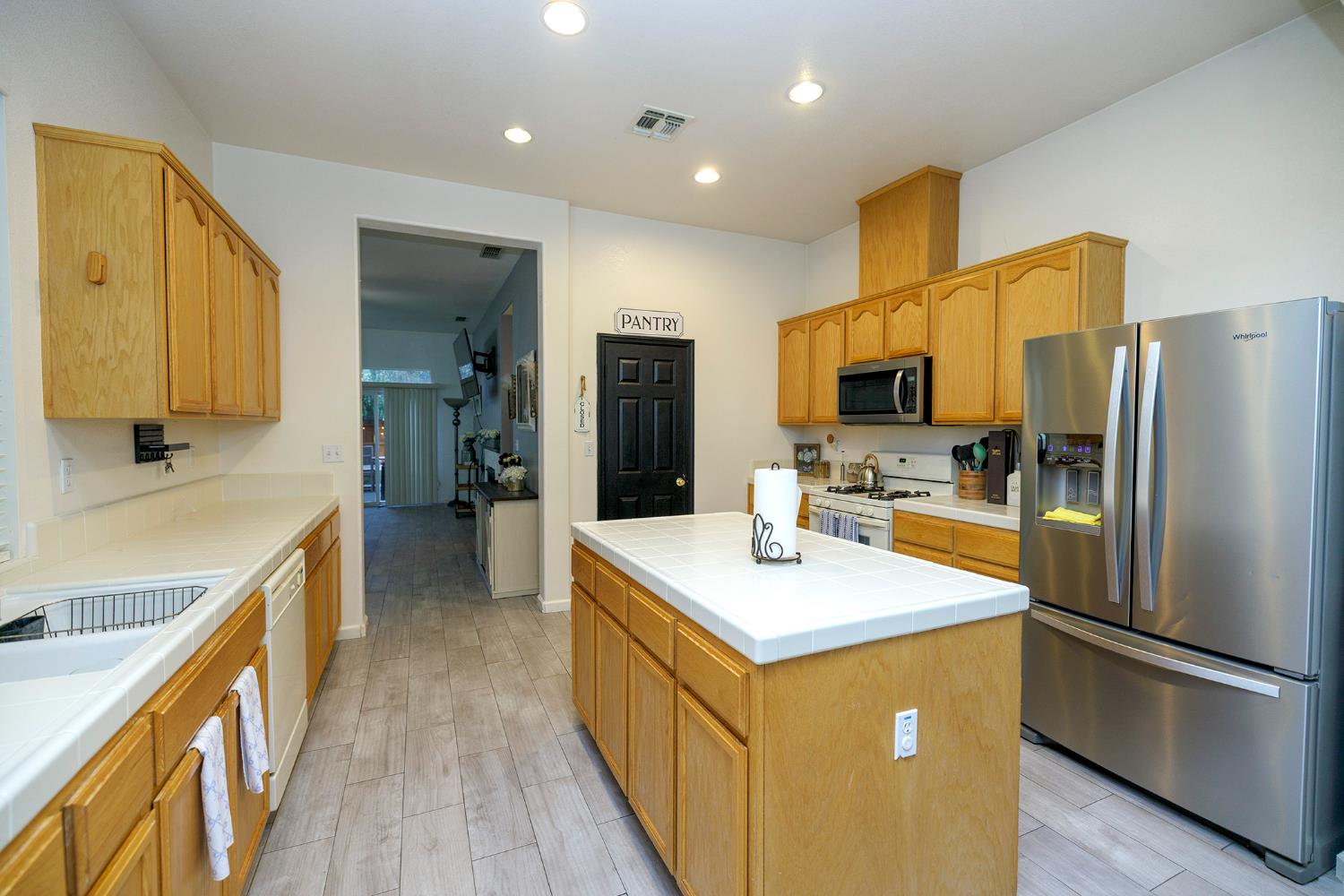 3711 Pomegranate Ave, Ceres, CA 95307