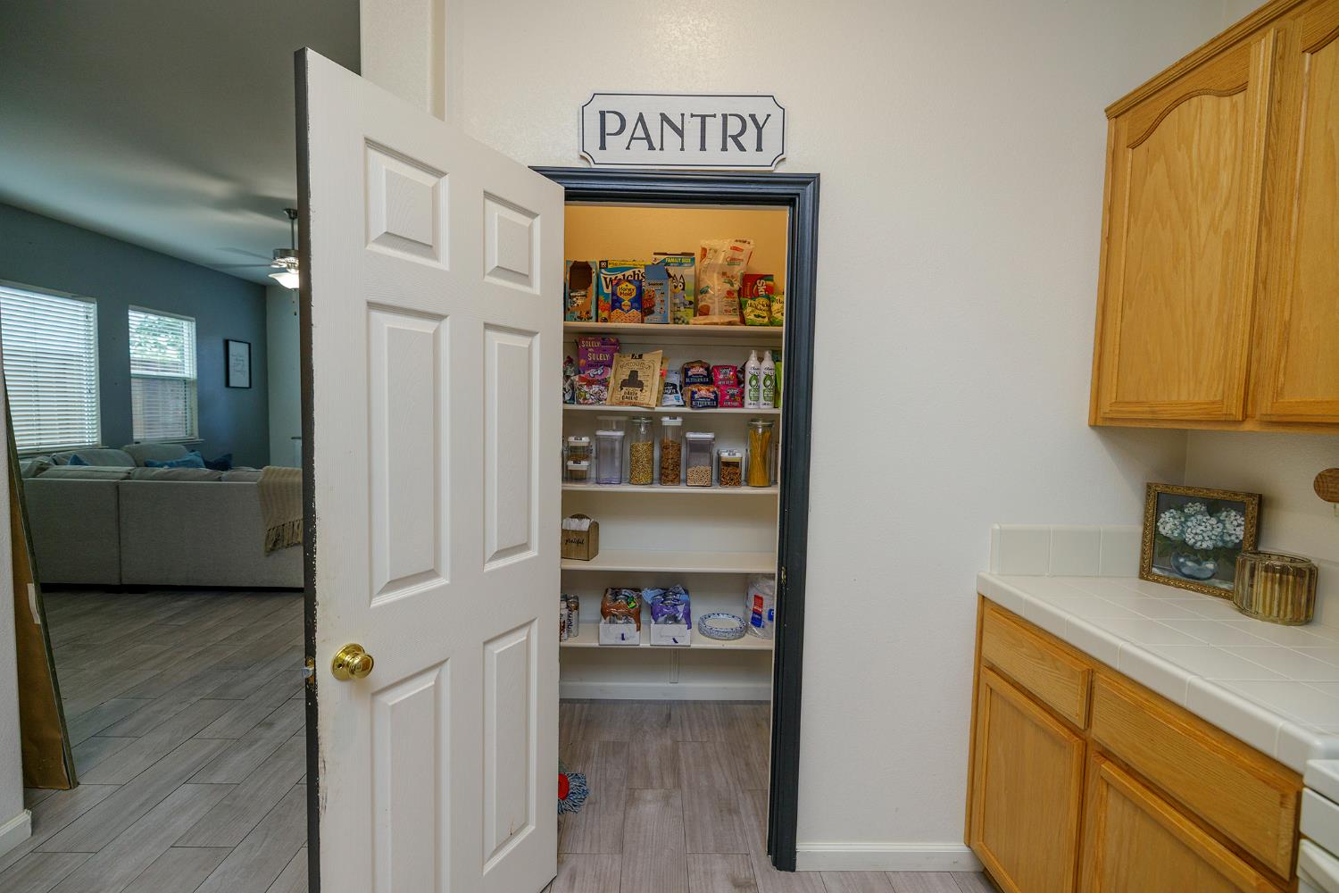3711 Pomegranate Ave, Ceres, CA 95307