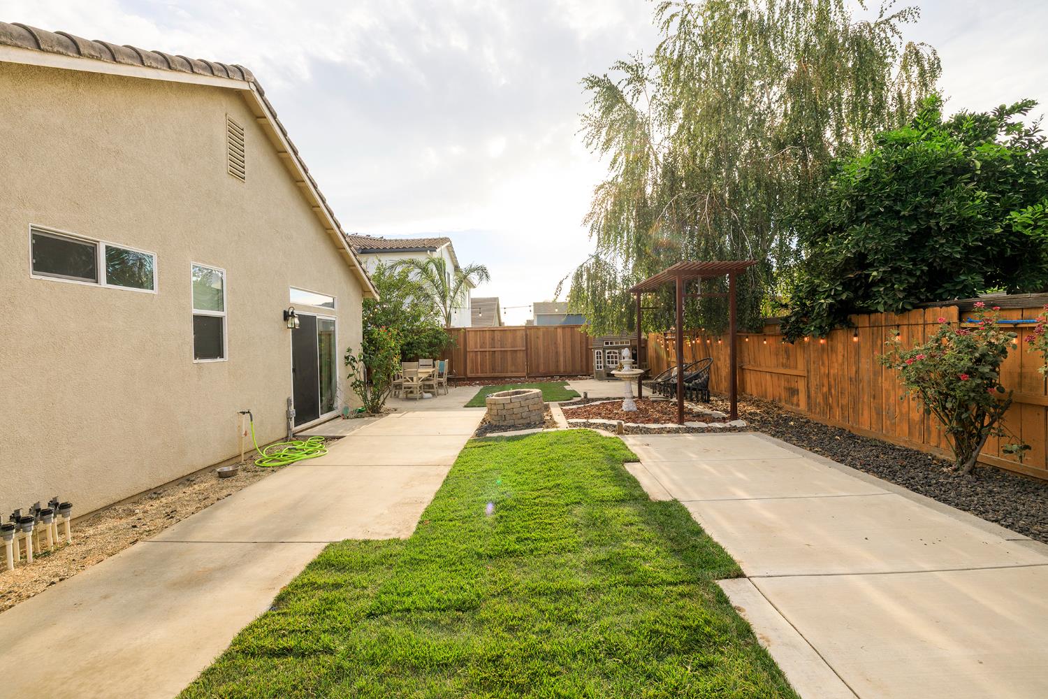 3711 Pomegranate Ave, Ceres, CA 95307
