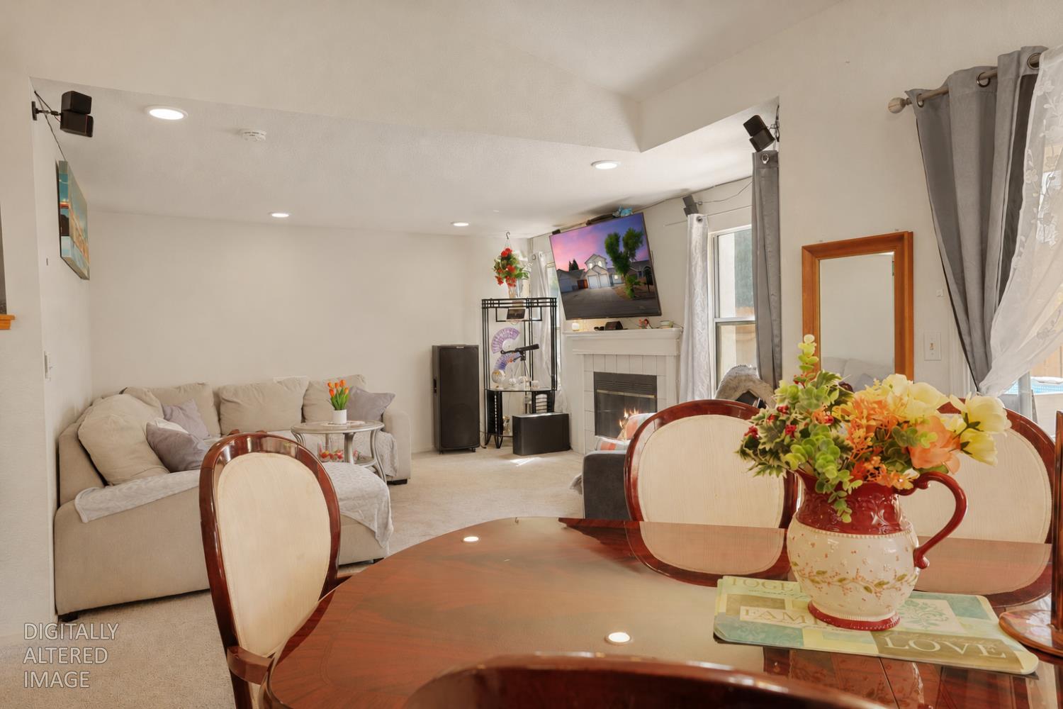 913 Jayhawk Way, Modesto, CA 95358