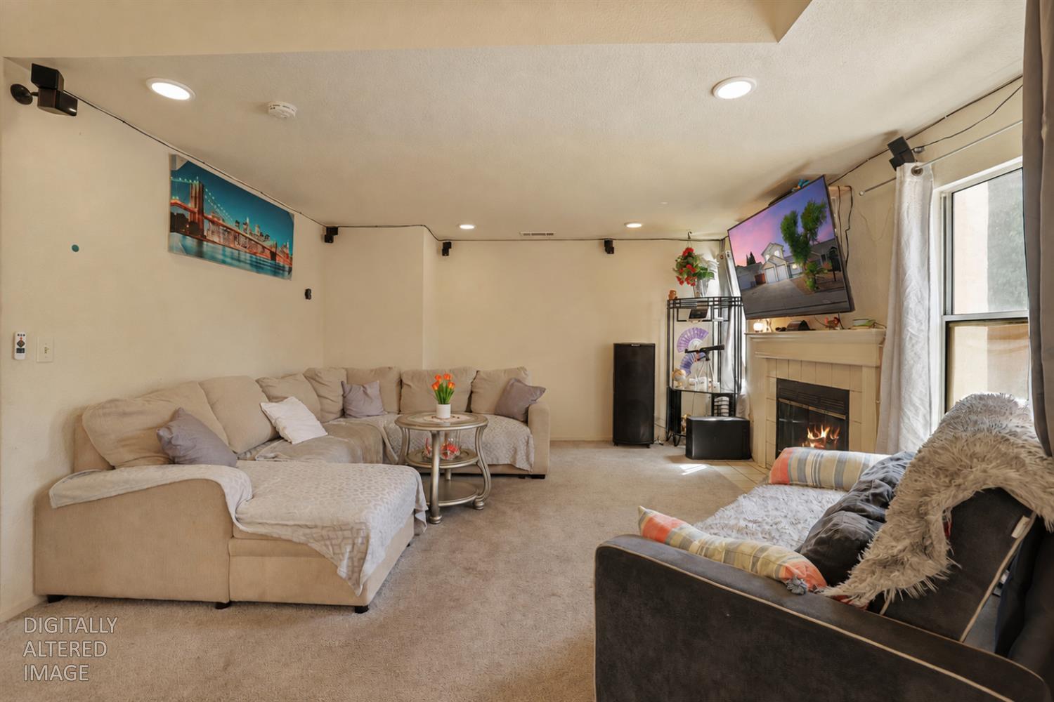 913 Jayhawk Way, Modesto, CA 95358