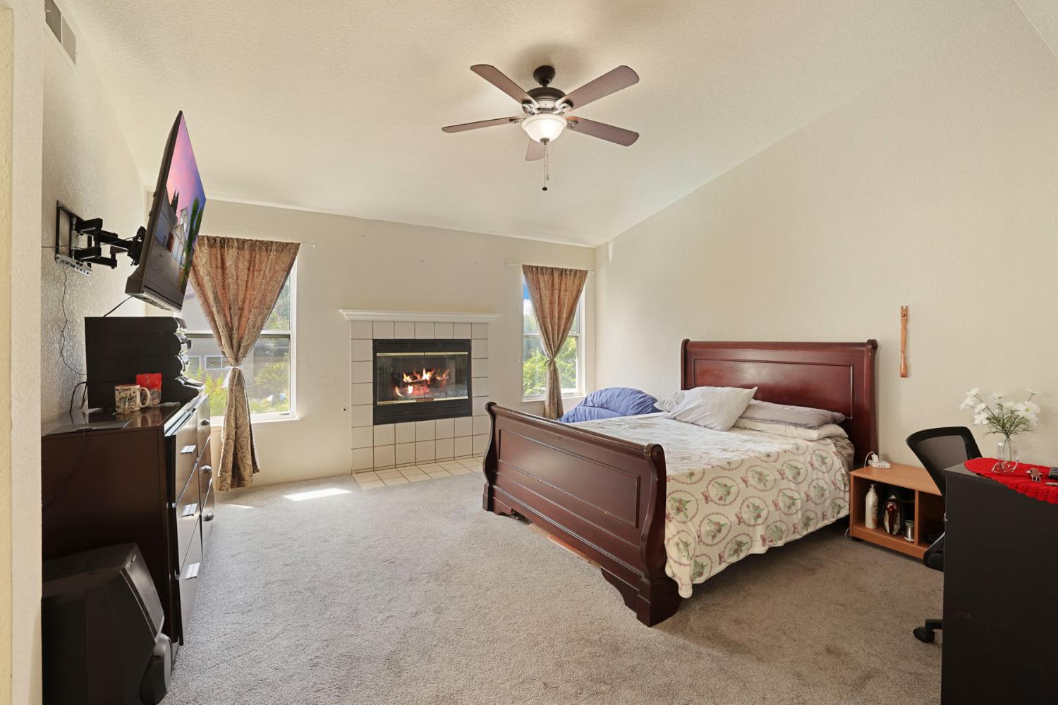 913 Jayhawk Way, Modesto, CA 95358